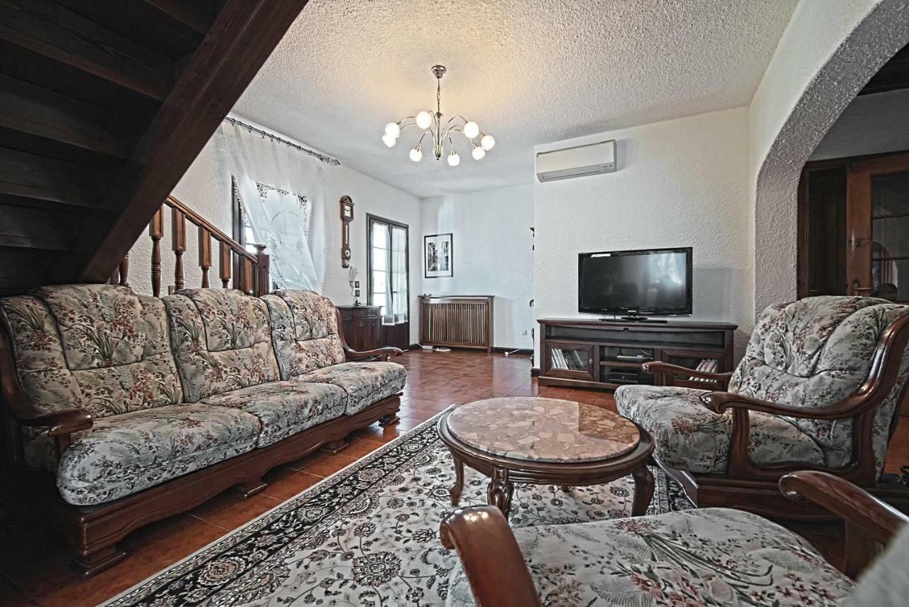הוילה קוארטו ד'אלטינו Vecchia Favola House מראה חיצוני תמונה